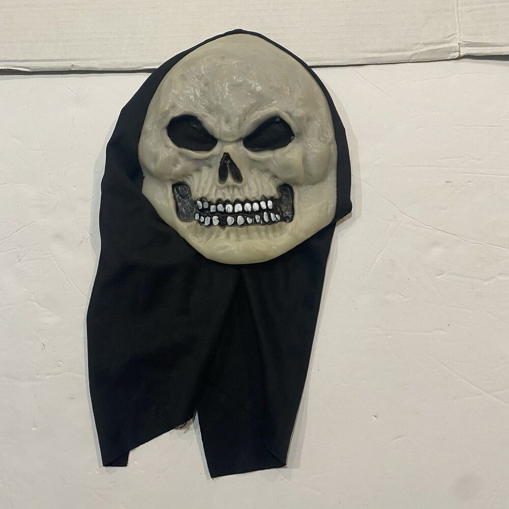 Easter Unlimited Skull Skeleton Mask Rubber Black Shroud Halloween EUC